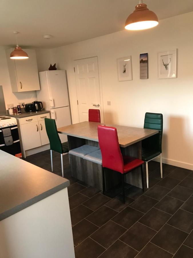 Modern And Bright Home In Quiet And Central Area Inverness Ngoại thất bức ảnh