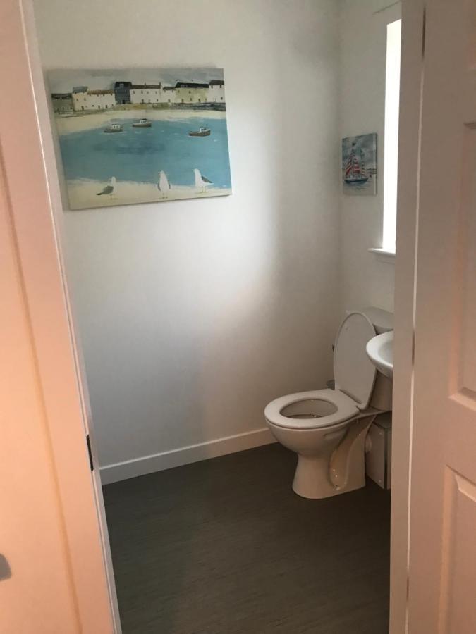Modern And Bright Home In Quiet And Central Area Inverness Ngoại thất bức ảnh