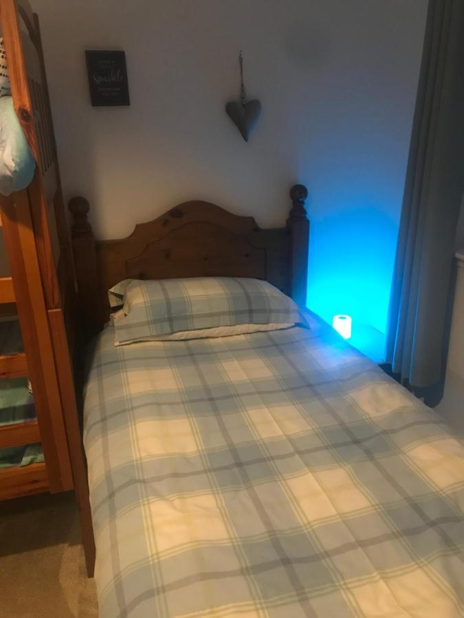 Modern And Bright Home In Quiet And Central Area Inverness Ngoại thất bức ảnh
